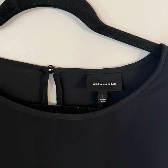 NWT Who what wear sizeL made in China 
Black long sleeve w/ lace sleeve detail - Picture 6 of 16